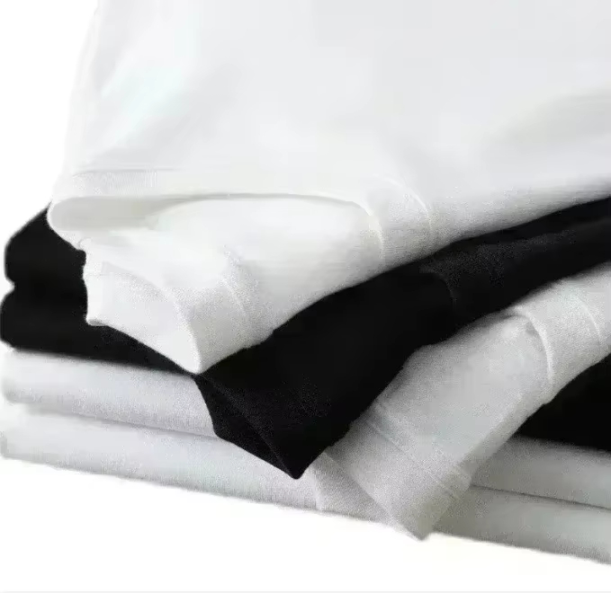 無職転生: 異世界行ったら本気だす アニメグッズ 半袖Tシャ - Anime Merchandise Shirt のレビューと価格